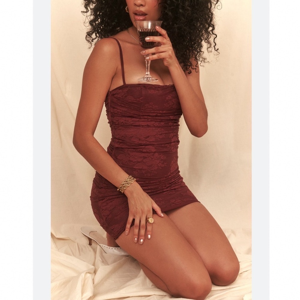 Mistress Rocks House of CB Mulberry Lace‎ Gathered Mini Dress New - Picture 4 of 13